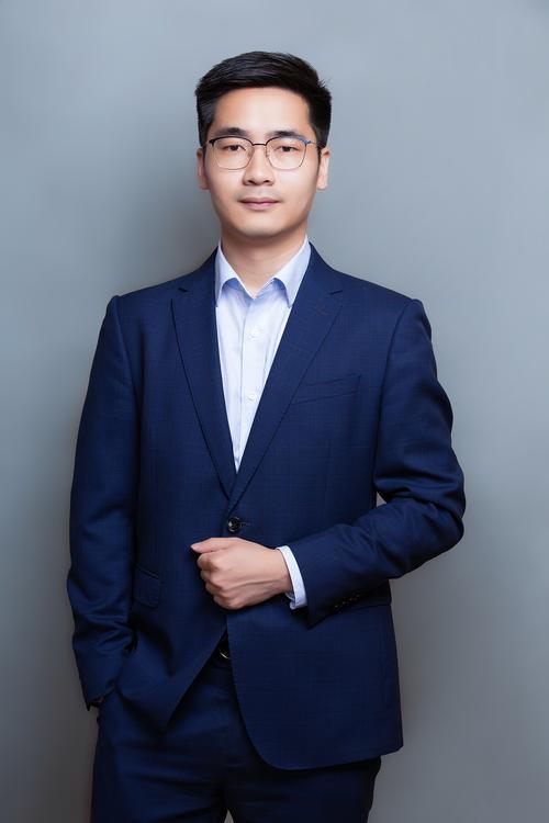 王自菁 创始人 & 执行董事